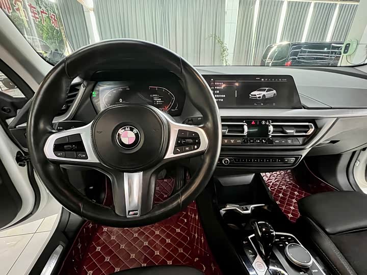 Фото 10 - BMW 2 Series