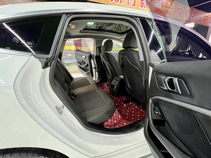 Фото 14 - BMW 2 Series