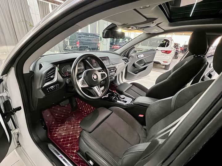 Фото 8 - BMW 2 Series