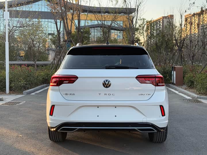 Фото 6 - Volkswagen T-Roc