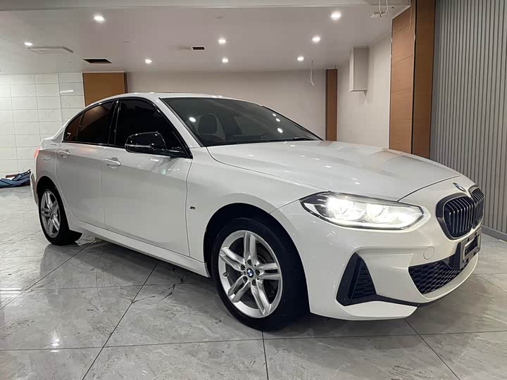 Фото 1 - BMW 1 Series