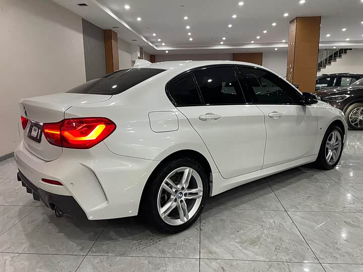 Фото 6 - BMW 1 Series