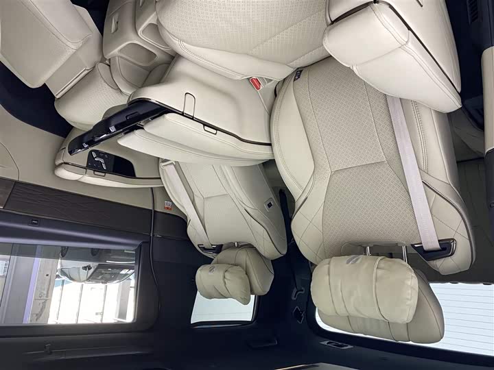 Фото 12 - Toyota Alphard