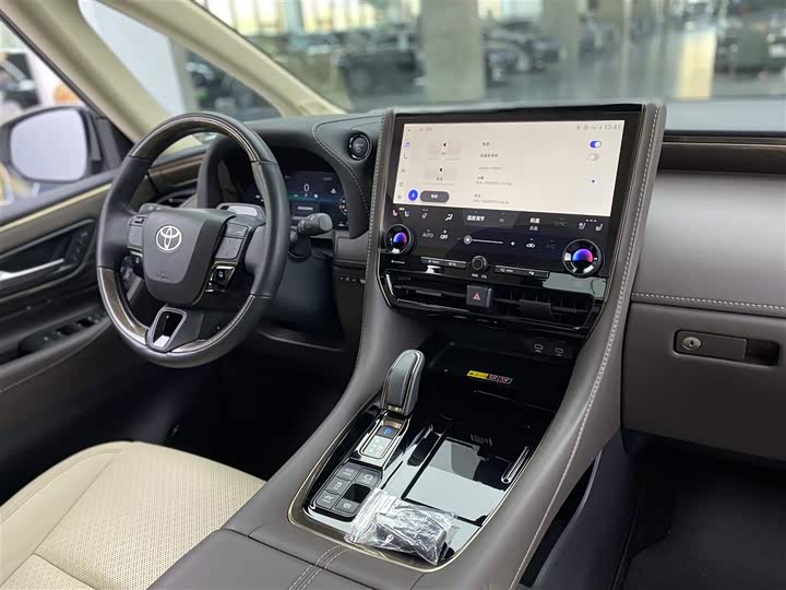 Фото 15 - Toyota Alphard