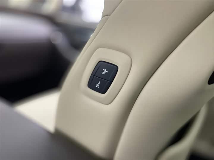 Фото 29 - Toyota Alphard