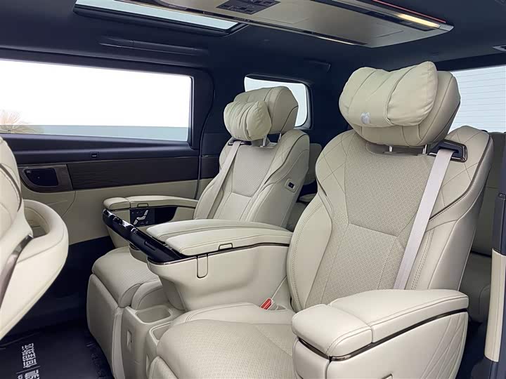 Фото 7 - Toyota Alphard