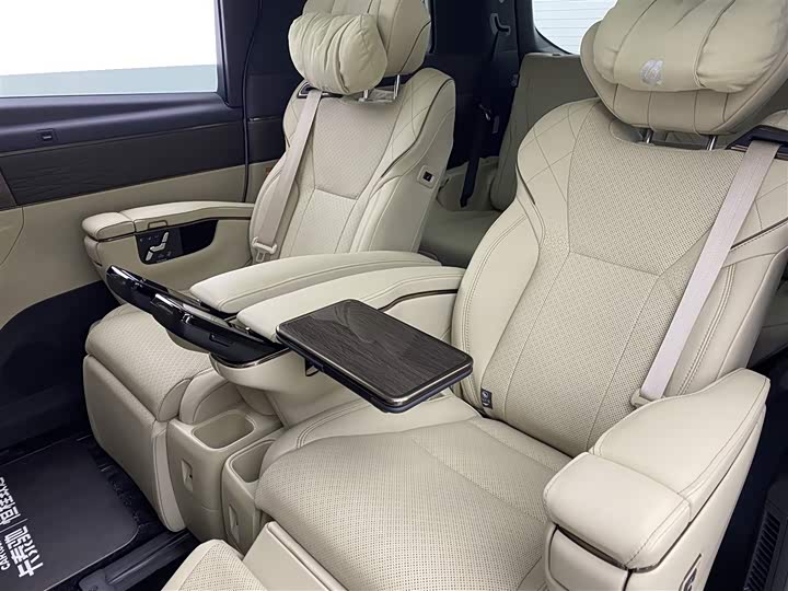 Фото 8 - Toyota Alphard