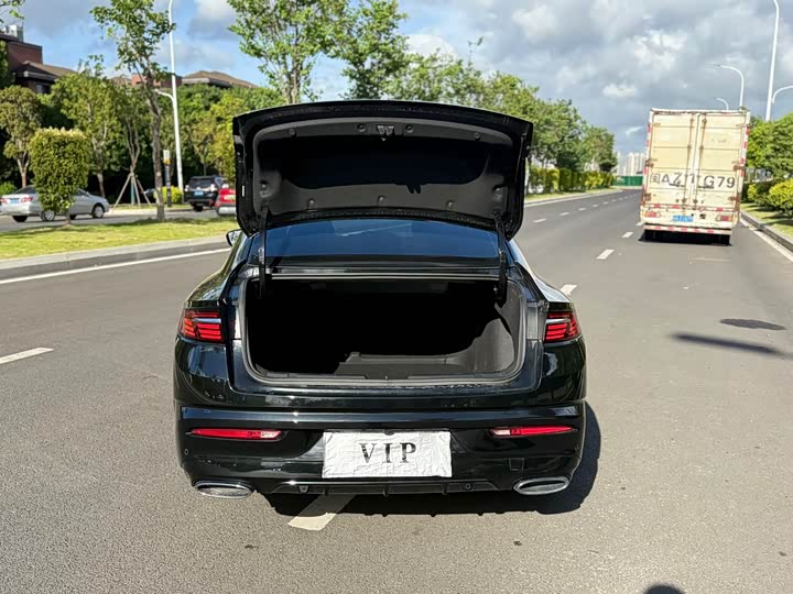 Фото 11 - Geely Preface