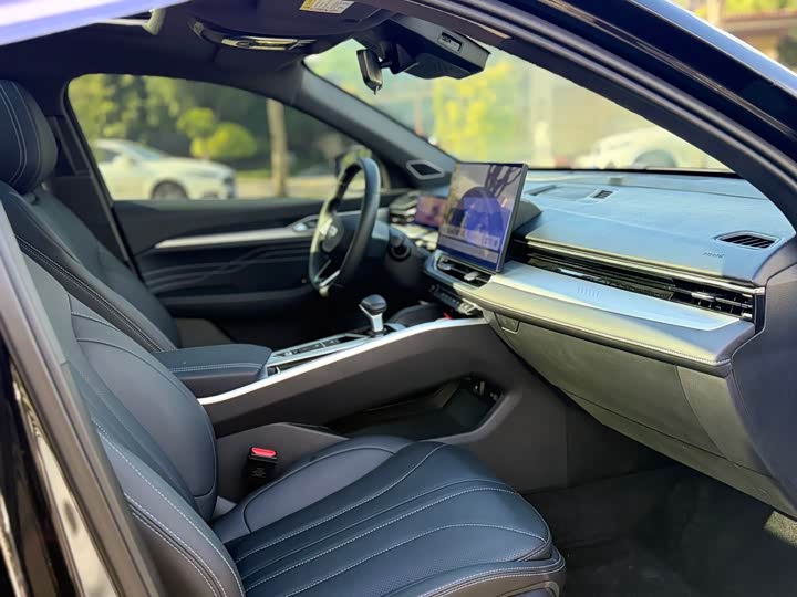 Фото 13 - Geely Preface