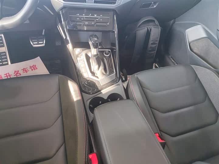 Фото 14 - Volkswagen Tayron