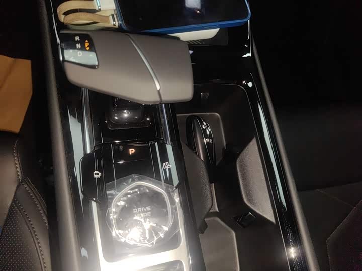 Фото 14 - Changan Raeton Plus