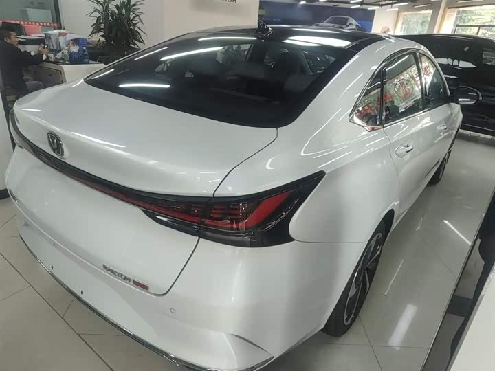 Фото 7 - Changan Raeton Plus