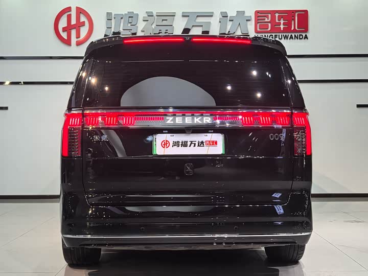 Фото 6 - Zeekr 009