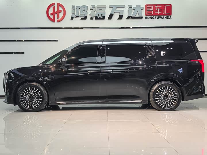 Фото 7 - Zeekr 009