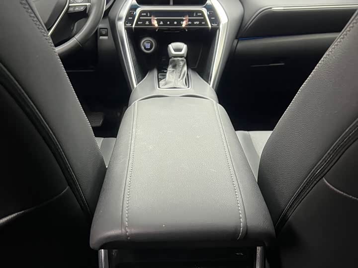 Фото 15 - Toyota Venza