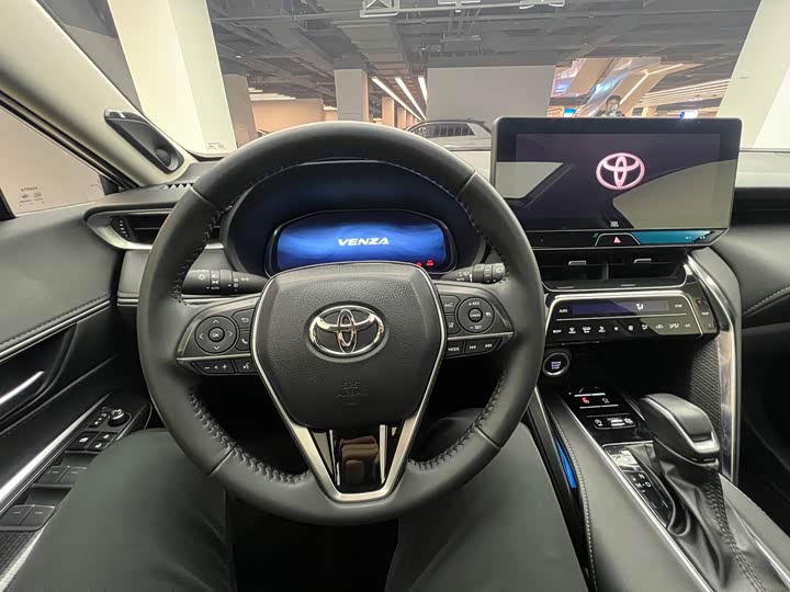 Фото 16 - Toyota Venza