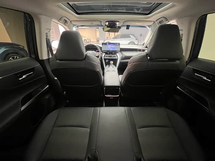 Фото 28 - Toyota Venza