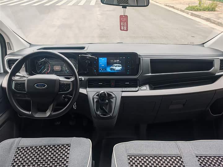 Фото 13 - Ford Transit