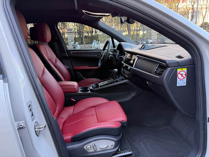 Фото 10 - Porsche Macan