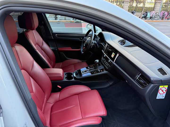 Фото 11 - Porsche Macan