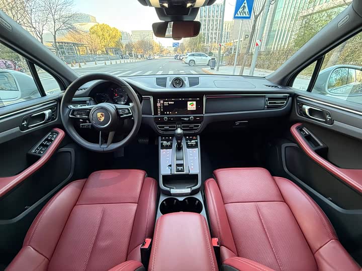 Фото 19 - Porsche Macan