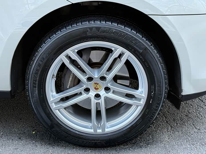 Фото 5 - Porsche Macan