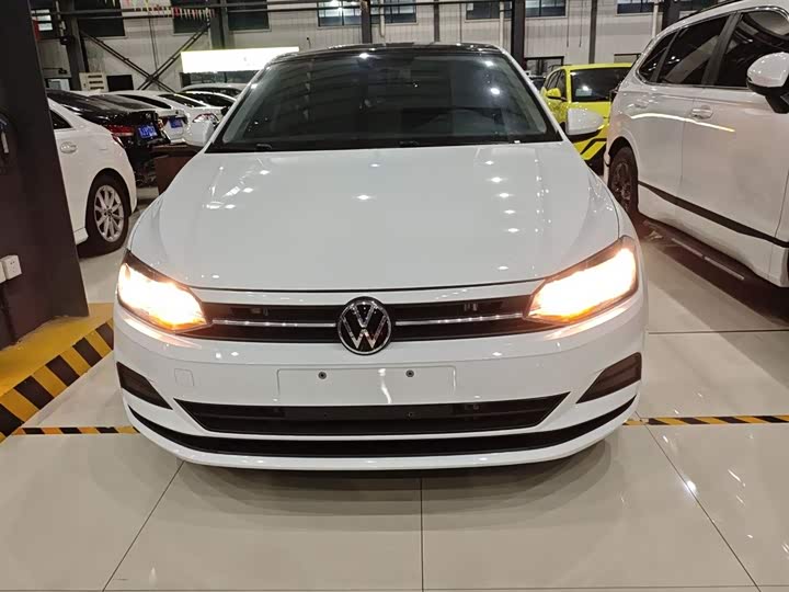 Фото 3 - Volkswagen Polo