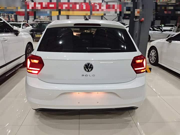 Фото 6 - Volkswagen Polo
