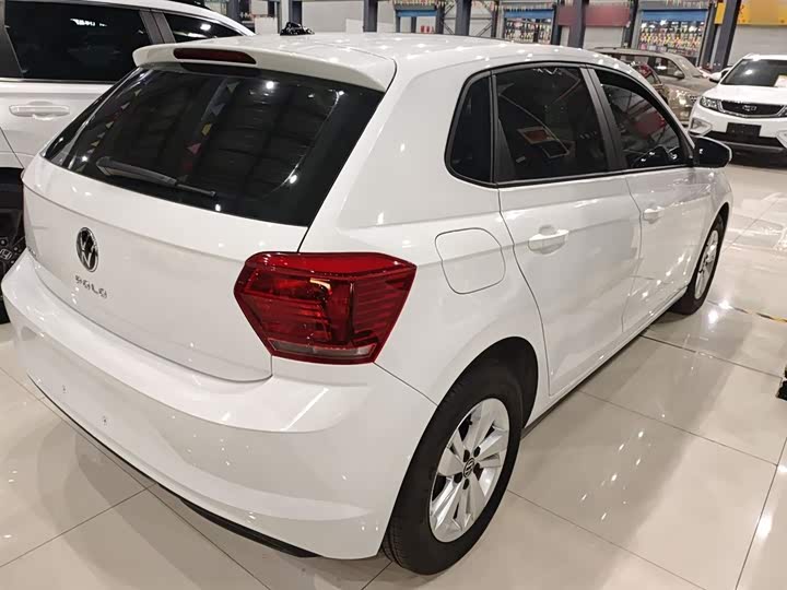 Фото 7 - Volkswagen Polo