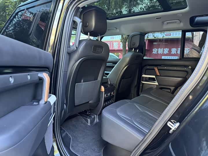 Фото 5 - Land Rover Defender