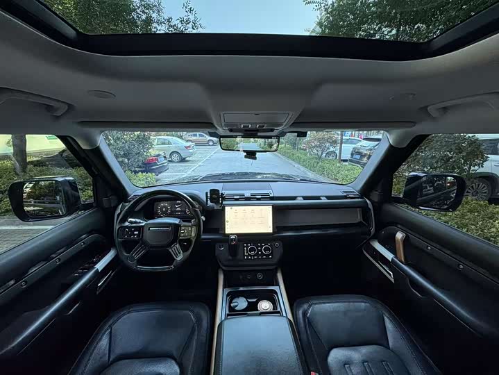 Фото 6 - Land Rover Defender