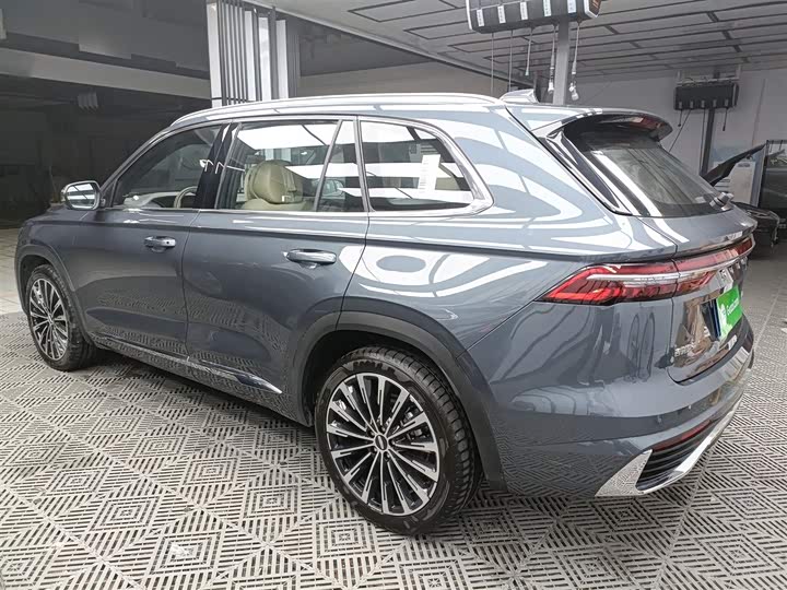 Фото 5 - Geely Monjaro