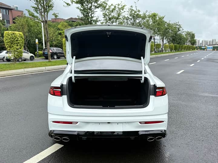 Фото 11 - Geely Preface