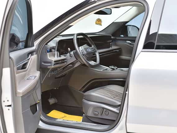 Фото 10 - Ford Edge