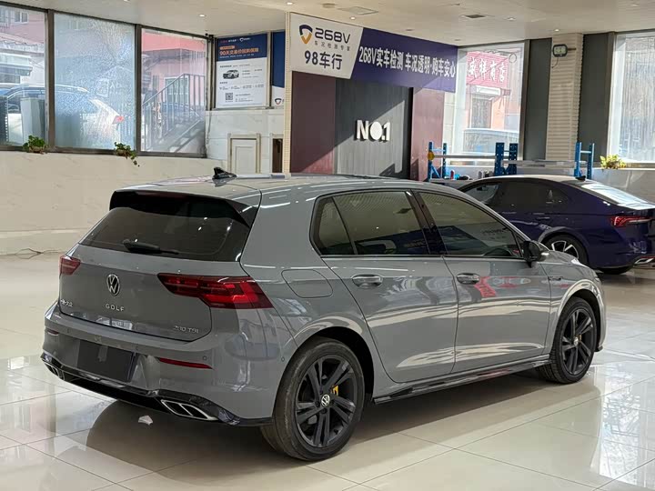 Фото 4 - Volkswagen Golf