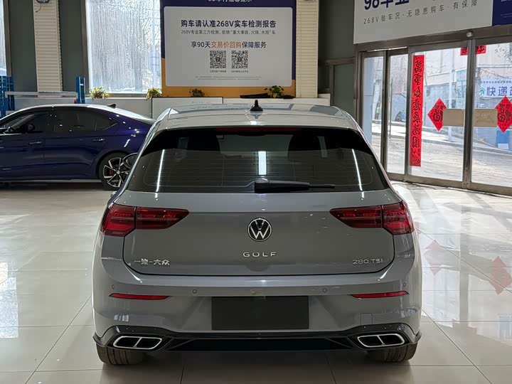 Фото 5 - Volkswagen Golf