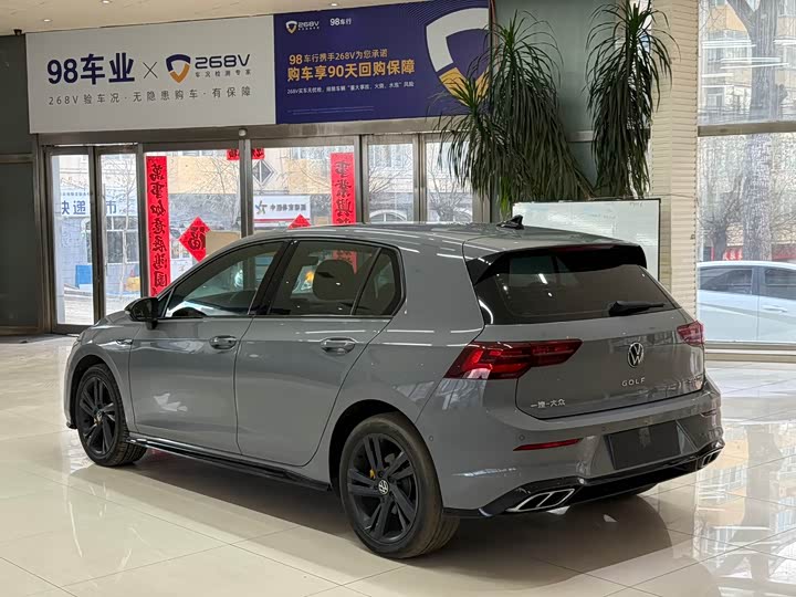 Фото 6 - Volkswagen Golf