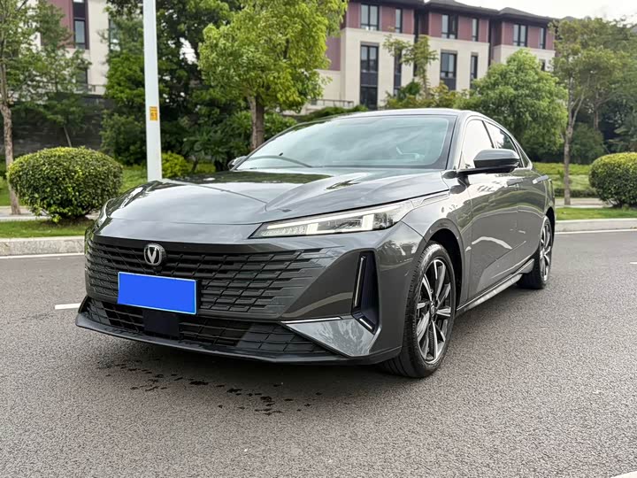 Фото 1 - Changan Yida