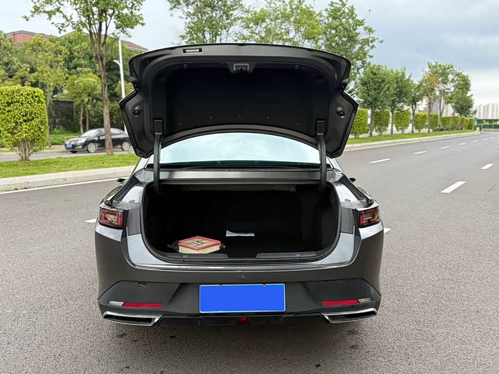 Фото 11 - Changan Yida