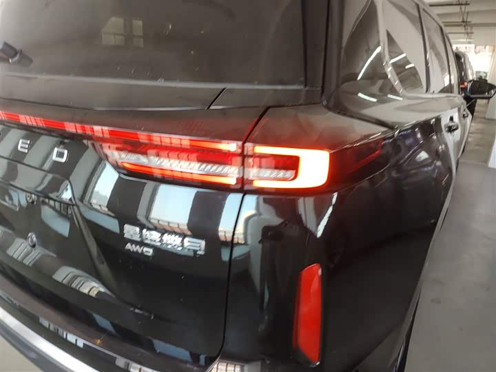 Фото 8 - Exeed VX