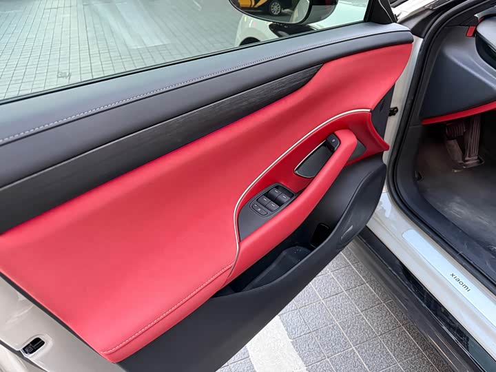 Фото 10 - Xiaomi SU7