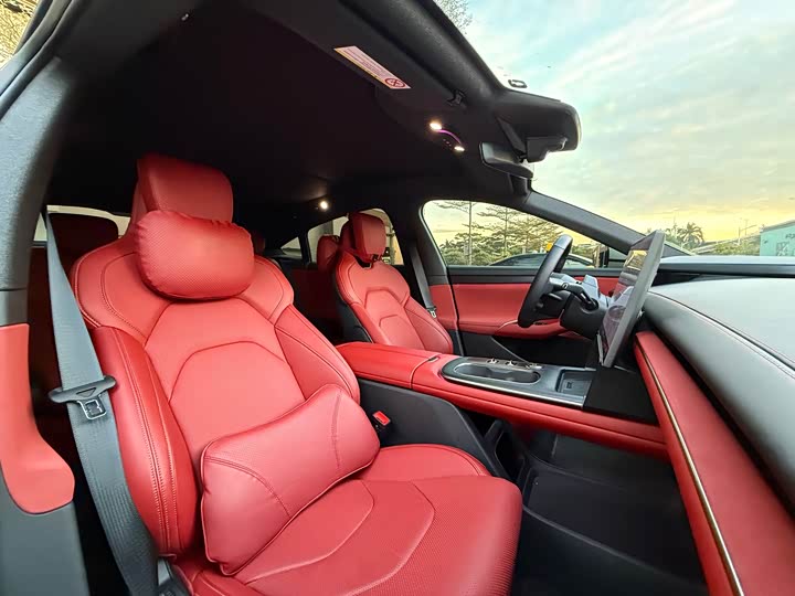 Фото 15 - Xiaomi SU7