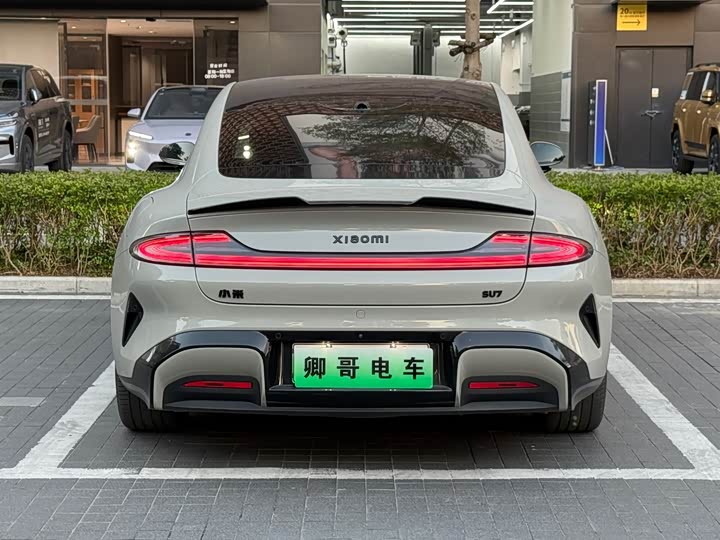 Фото 5 - Xiaomi SU7