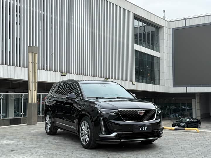 Фото 3 - Cadillac XT6