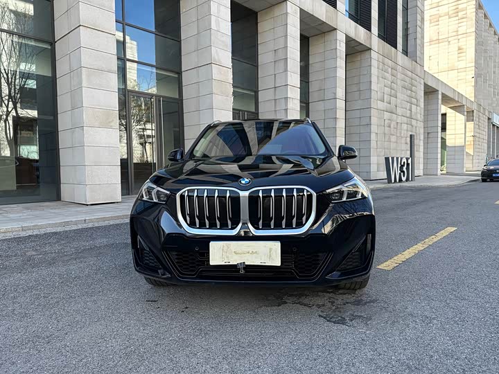 Фото 2 - BMW X1