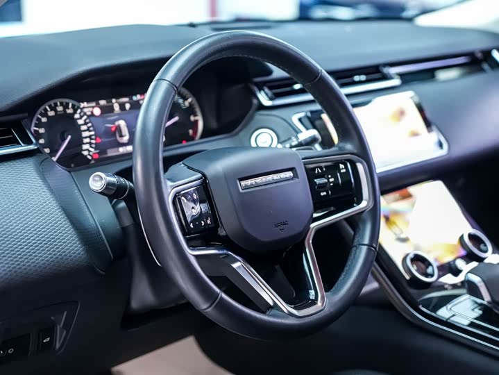 Фото 4 - Land Rover Range Rover Velar