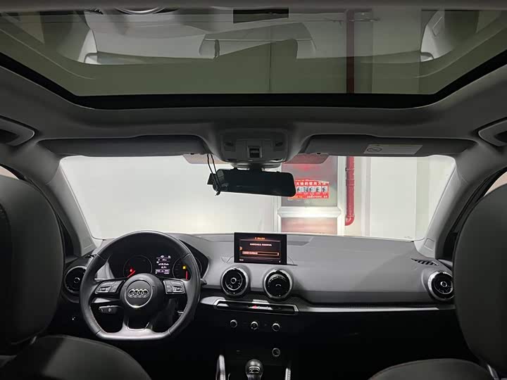 Фото 11 - Audi Q2L