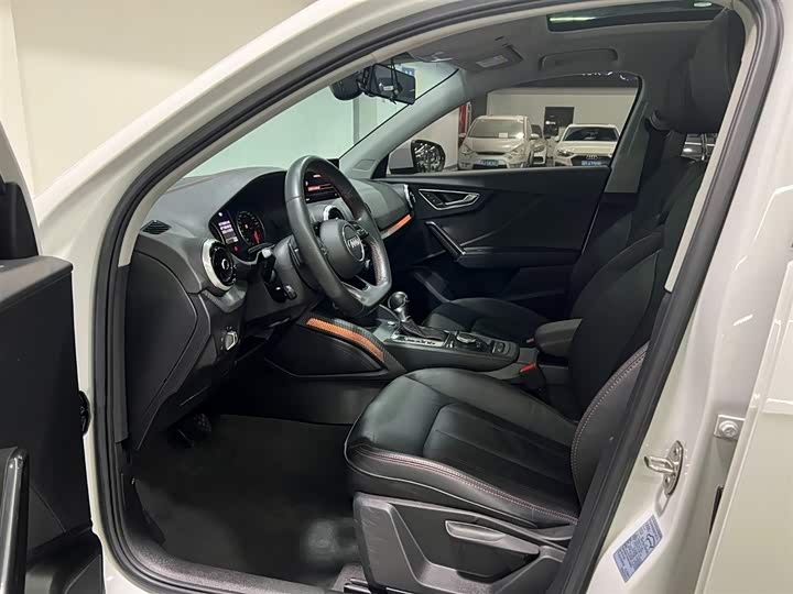 Фото 8 - Audi Q2L