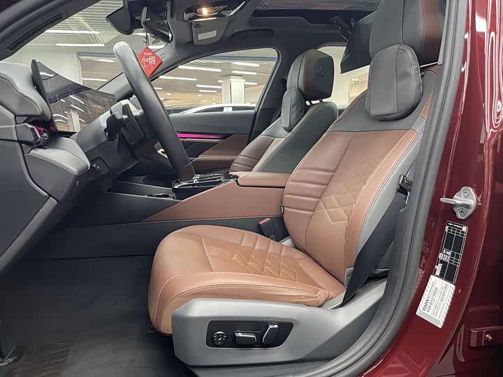 Фото 9 - BMW 5 Series