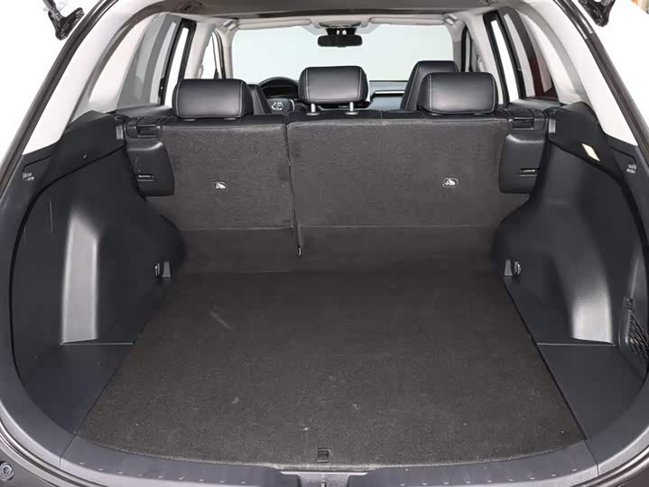 Фото 17 - Toyota RAV4